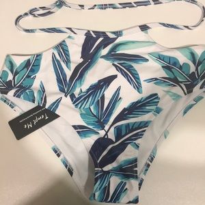 NWT Tempt me tropical print swim bottom